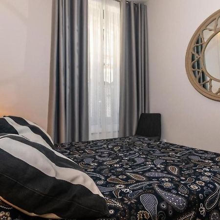 Triana Ines Apartamento Sevilha Exterior foto